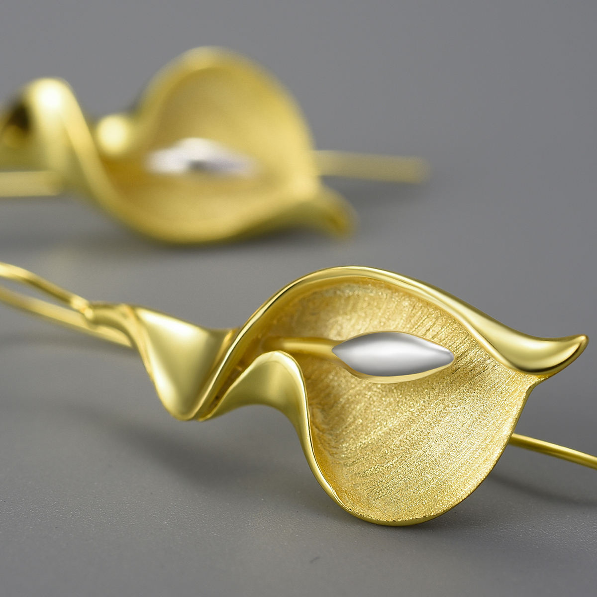Handmade Artisan 925 Sterling Silver Calla Lily Drop Earrings – 18K Gold Plated (Gold) or Original Silver Finish (White)